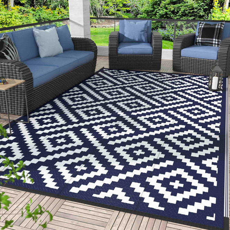 Kelline Machine Woven Polypropylene Indoor Outdoor Rug Waterproof Mat in Navy Blue White